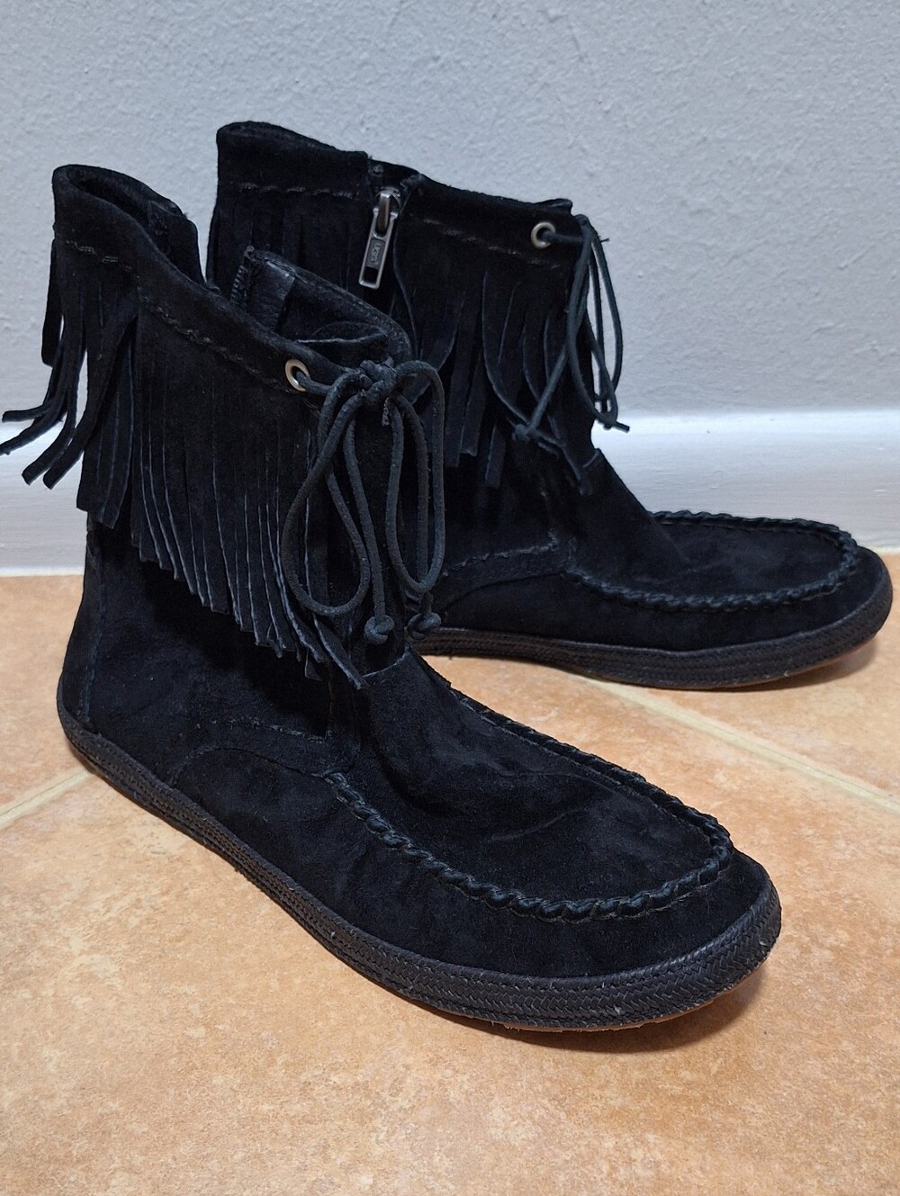 UGG Australia Kaysa black suede fringe moccasin ankle boots, Size 9 US